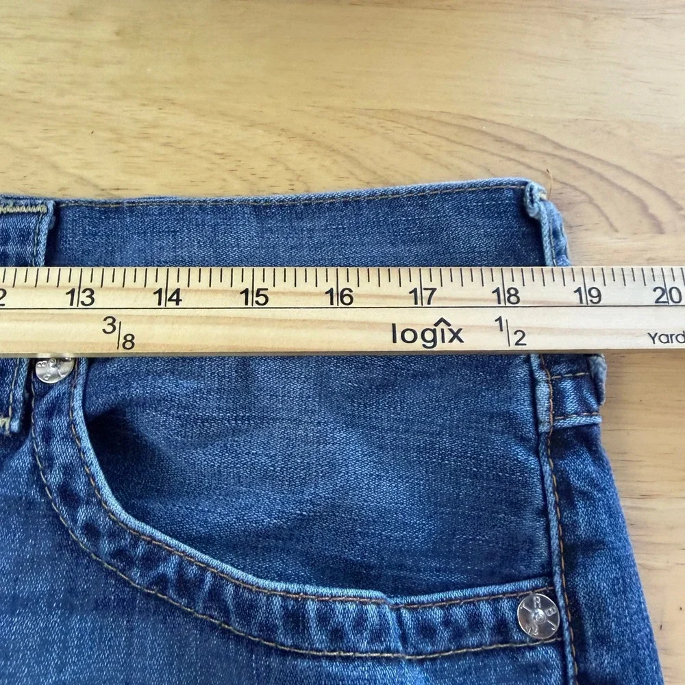 True Religion Straight Flap Jeans Mens 36x32 100% Cotton Distressed Ripped